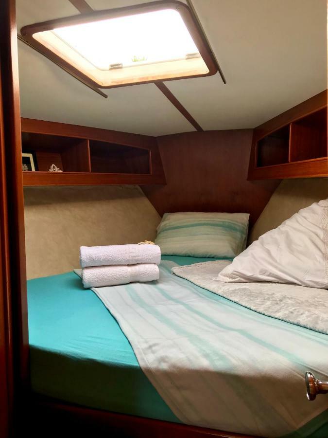 Sleep & Boats Barcelona City Sant Adria de Besos Εξωτερικό φωτογραφία