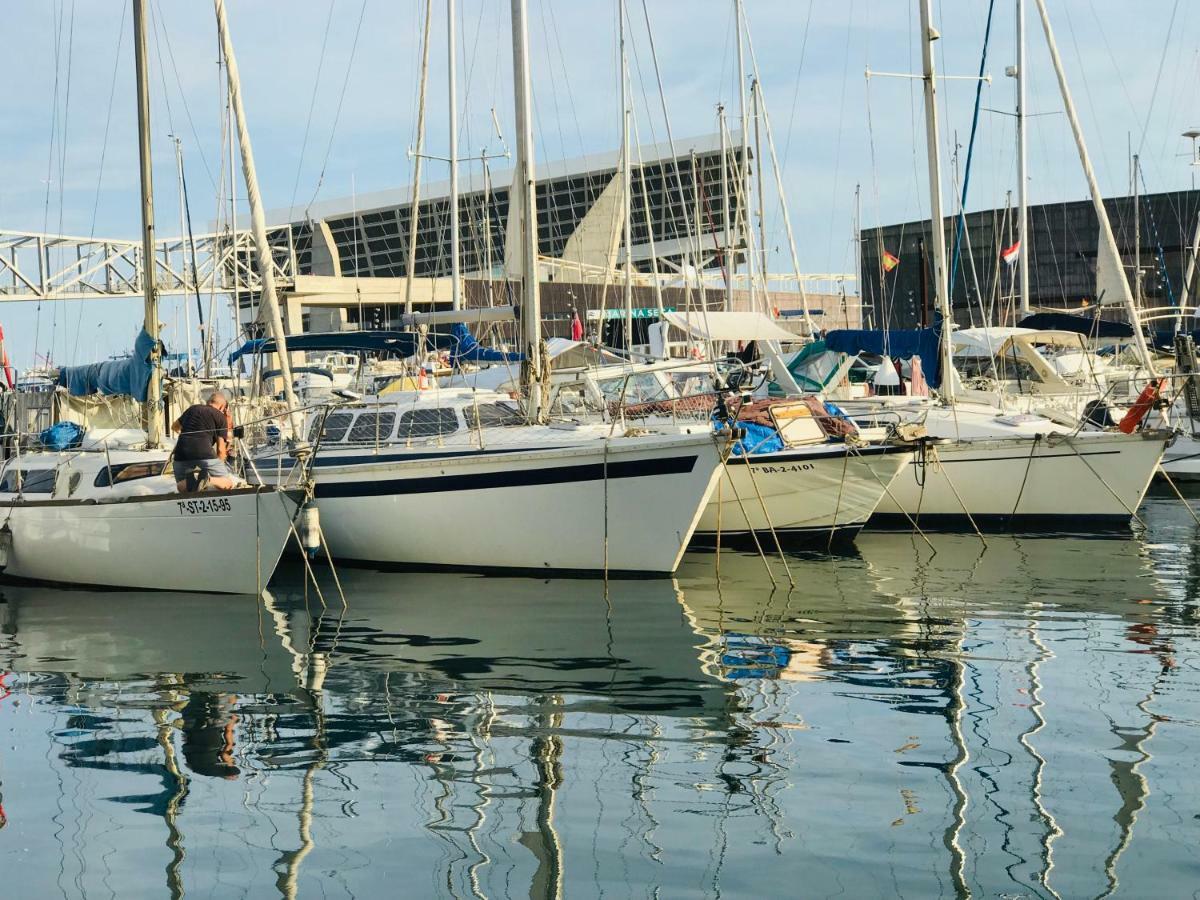 Sleep & Boats Barcelona City Sant Adria de Besos Εξωτερικό φωτογραφία