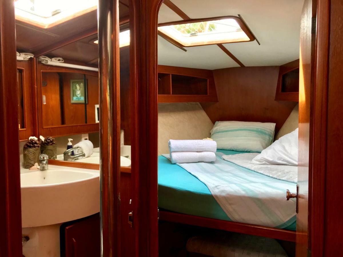 Sleep & Boats Barcelona City Sant Adria de Besos Εξωτερικό φωτογραφία