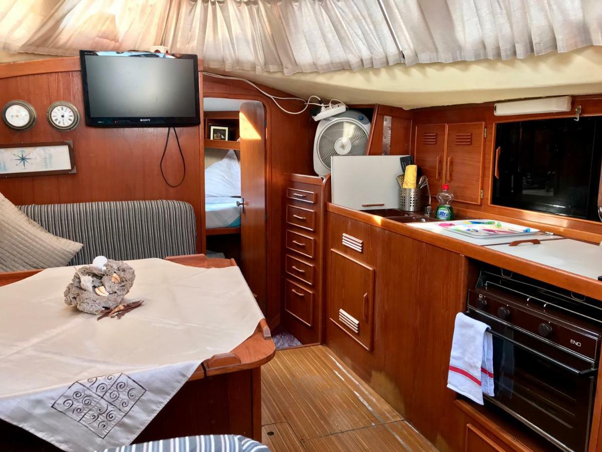 Sleep & Boats Barcelona City Sant Adria de Besos Εξωτερικό φωτογραφία